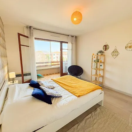 Apartman T3 Traversant Proche Du Centre De