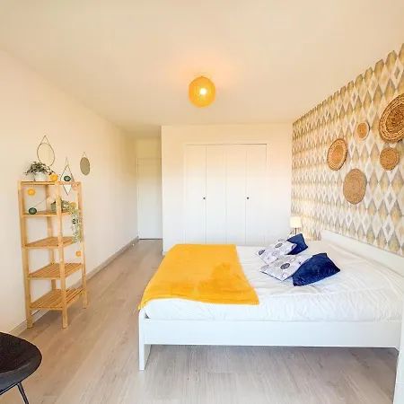 Apartment T3 Traversant Proche Du Centre De